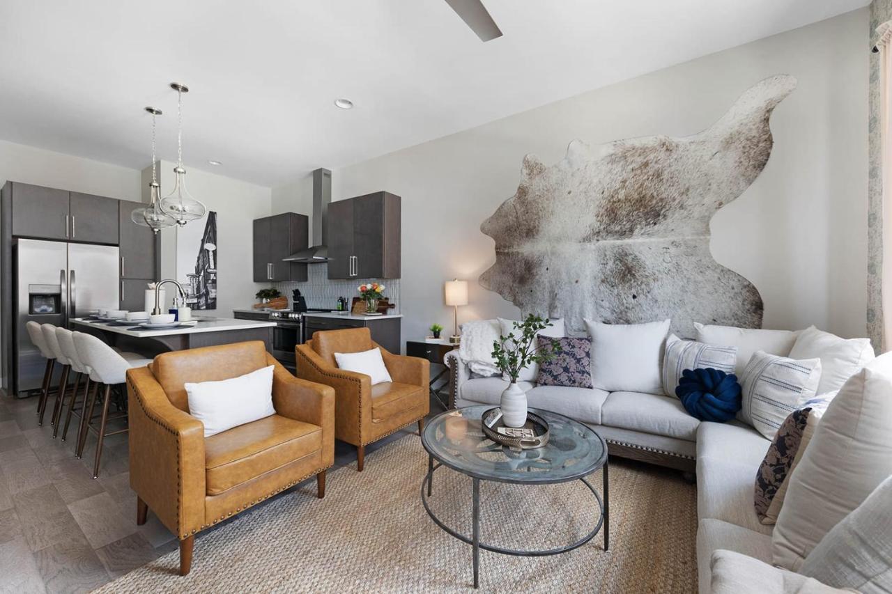 The Bluebell - Rooftop Lounge with Hot Tub - 2