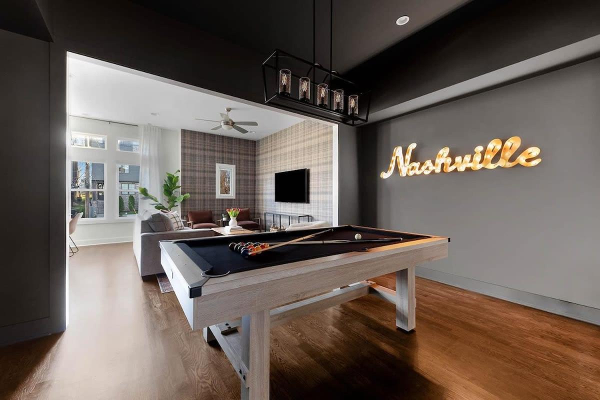 The Hadden House - Rooftop Lounge with Firepit - 2