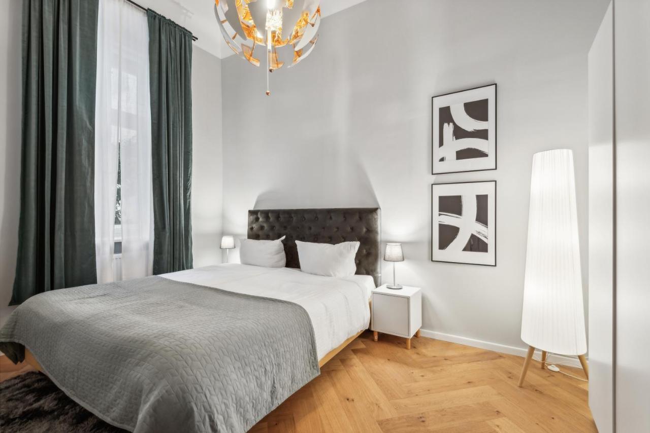 Comfy 2 Bedroom Apartment Charlottenburg - 2