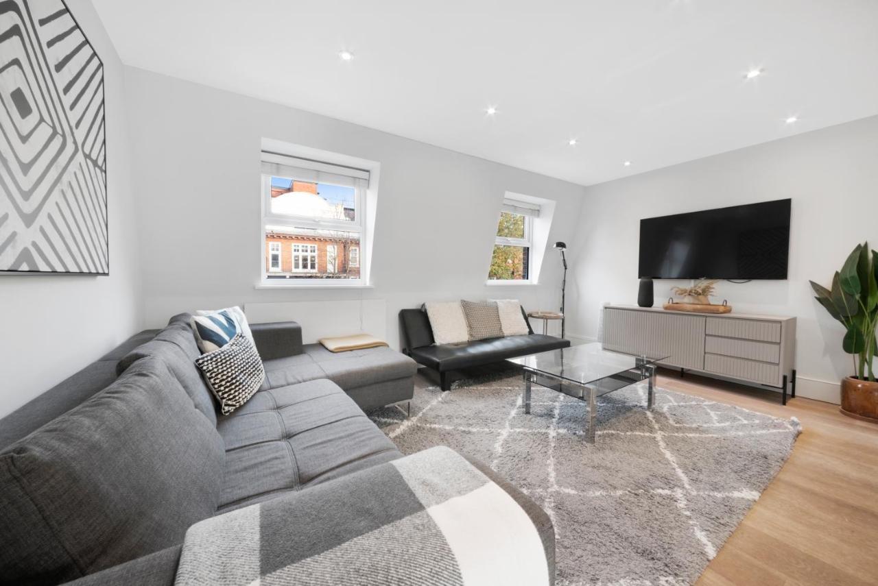 Split Level 3 Bed Apartment- Kings Cross Station