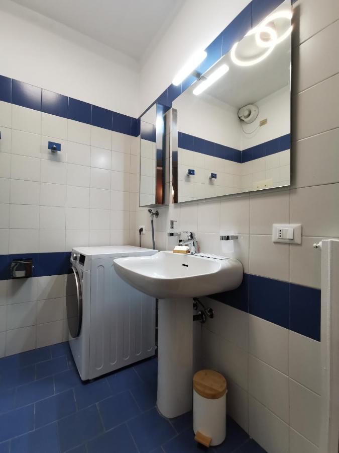 Large Three-bedroom Apartment with Canal View in Cannaregio - 5