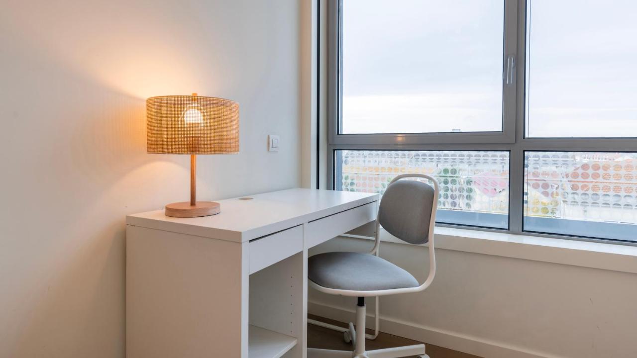 River View 1BDR Apartment by LovelyStay - 4