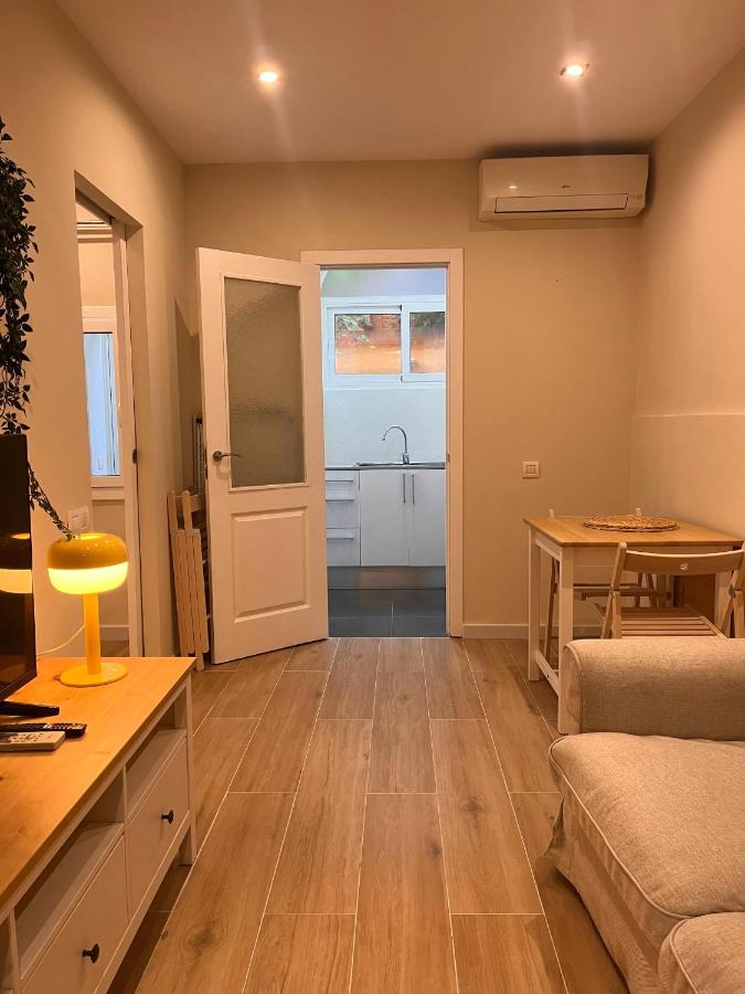 MAB1 - Apartamento a pie de calle con terraza privada