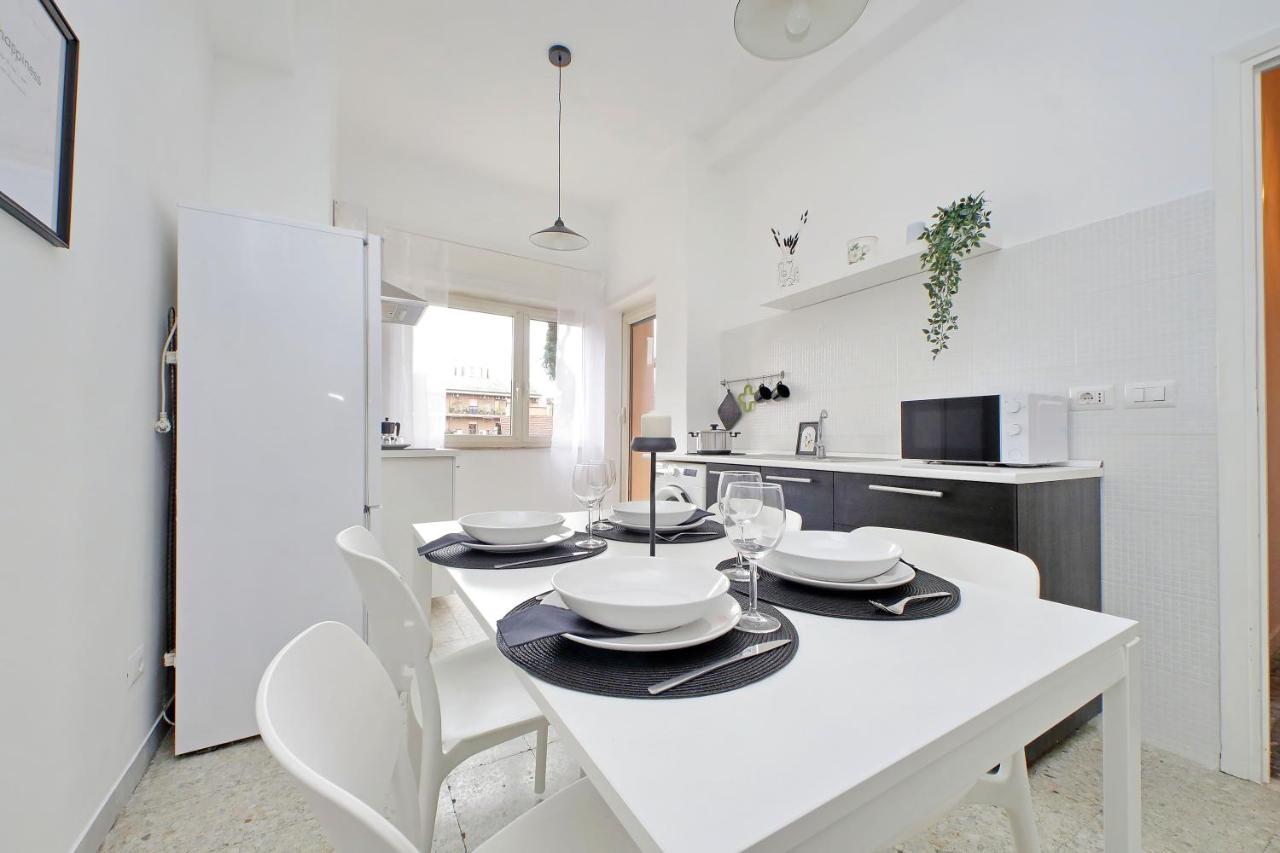 Carmens Flat by DomusDimore - 4