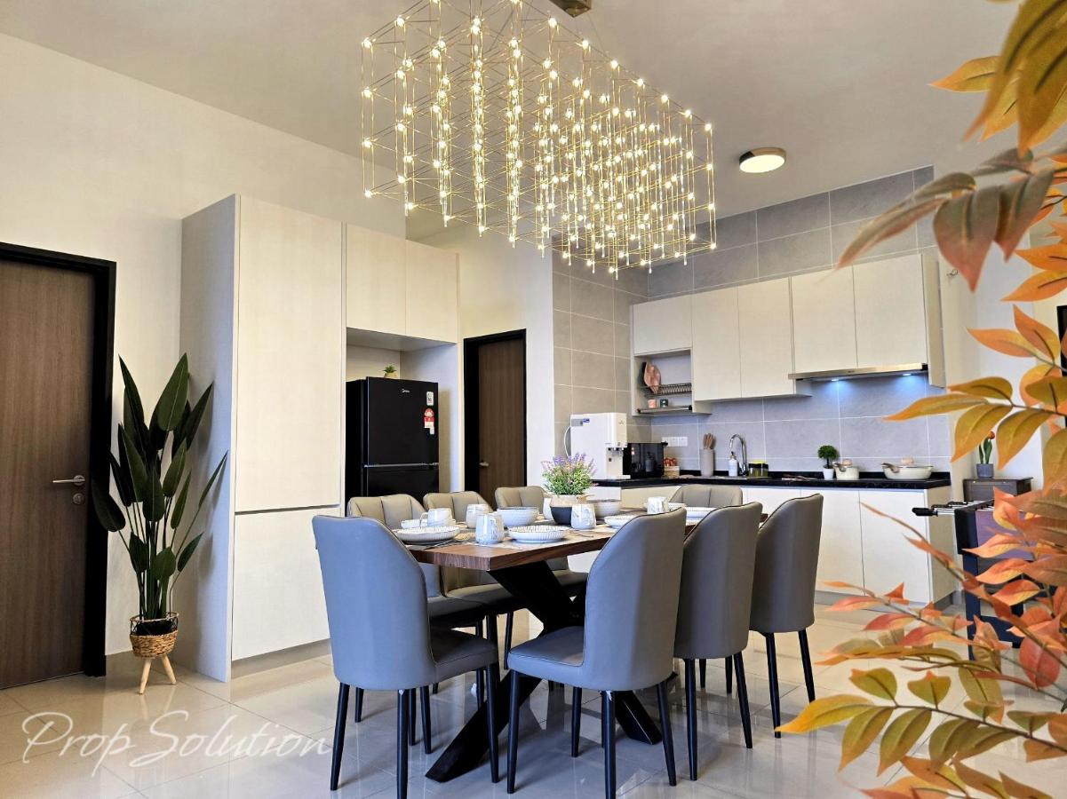 Cozy Central City 4BR Suite near JB CIQ 12Pax - 4