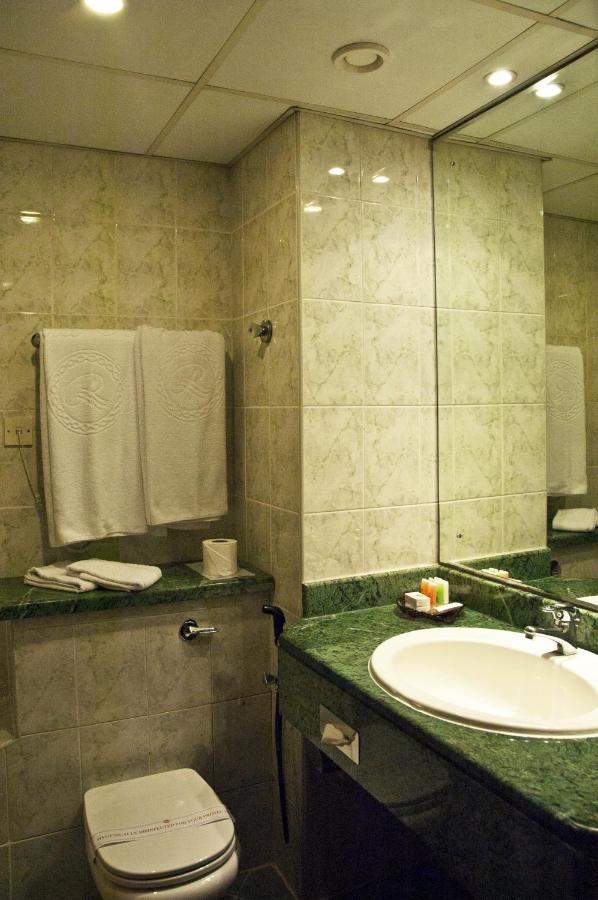 Regent Palace Hotel photo