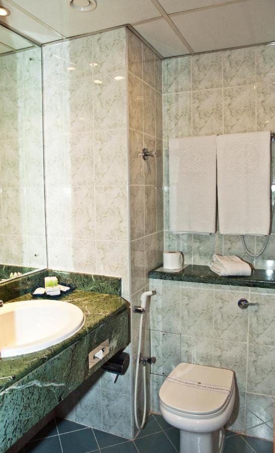 Regent Palace Hotel photo