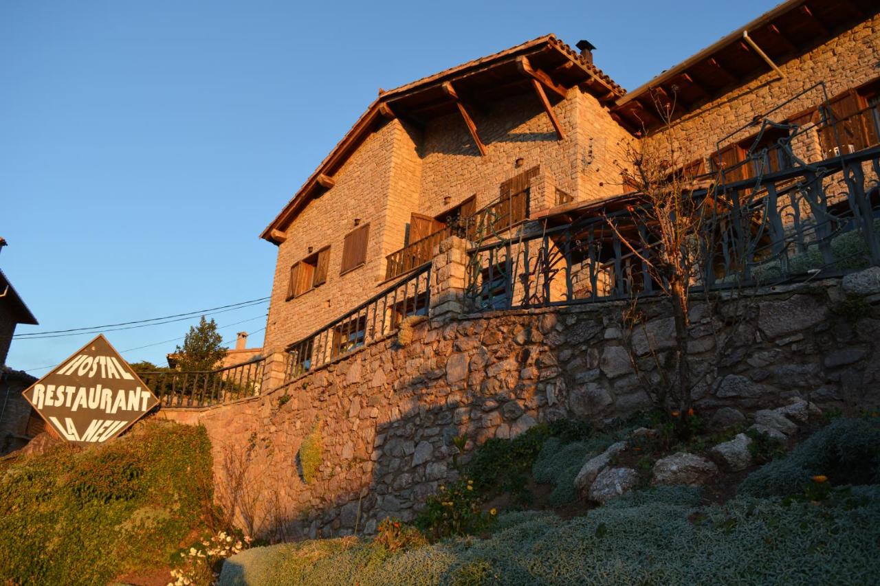 Inn Hostal La Neu, Castellar de NʼHug, Spain - Booking.com