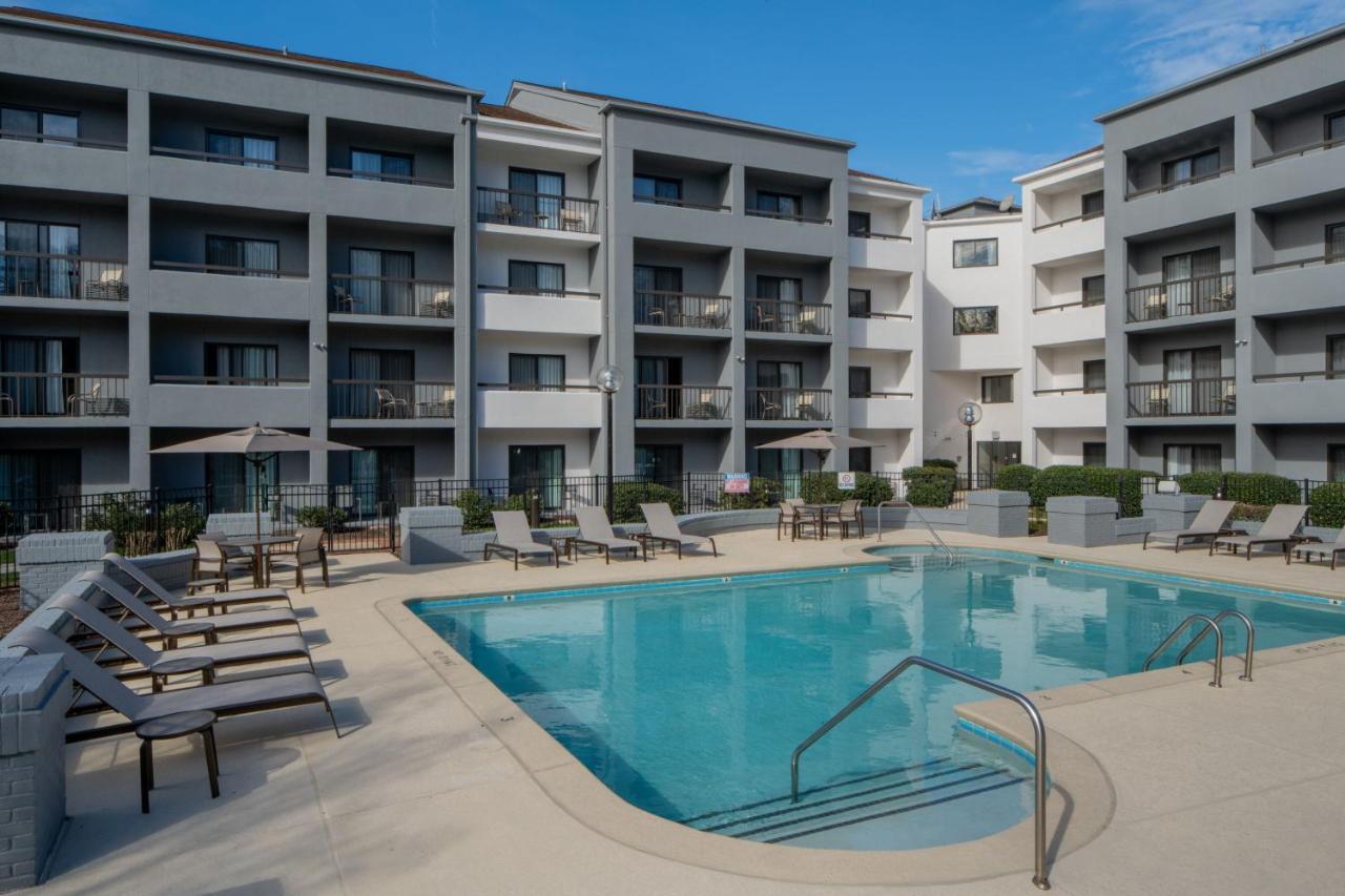 Courtyard by Marriott Nashville Airport - 4