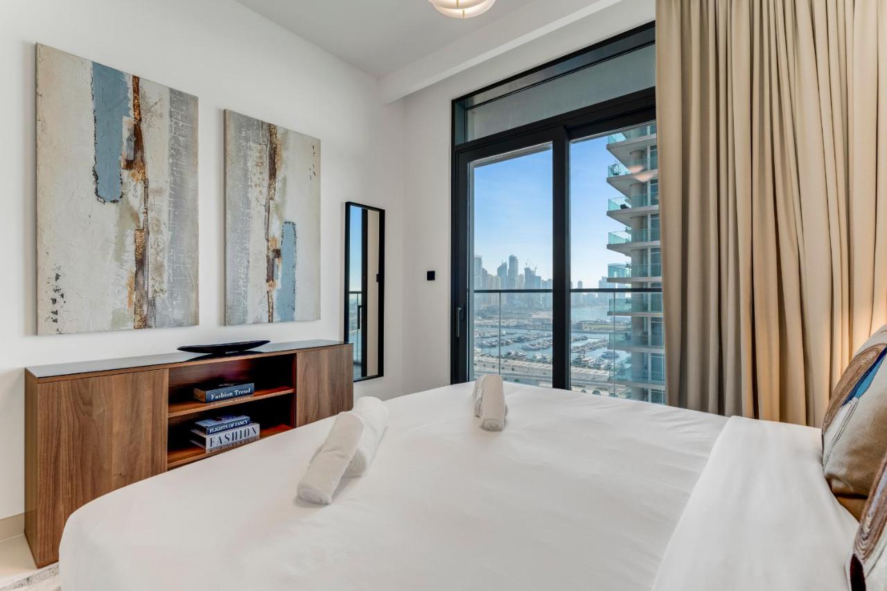 Coastal Chic 1 Bedroom Apartment w private beach - 2