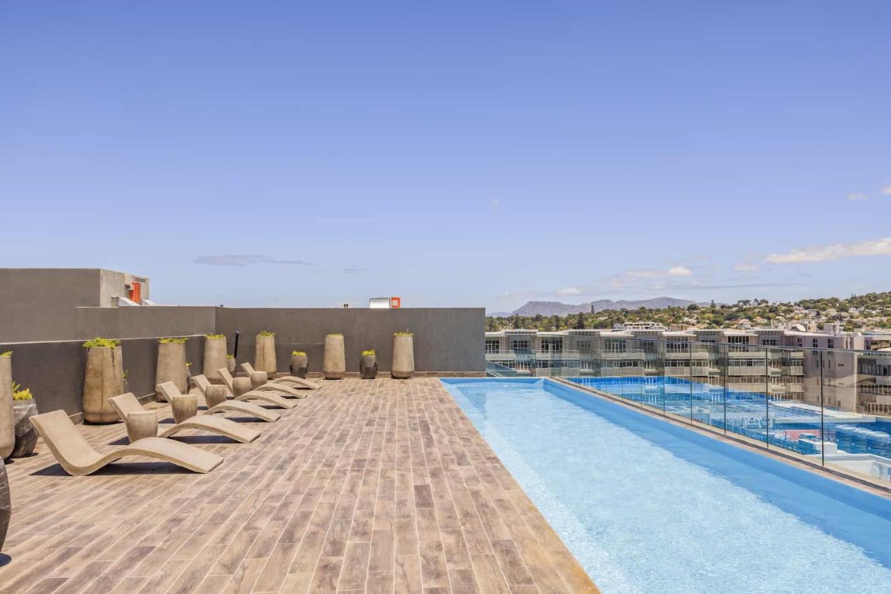 Newlands Peak Apartments - 4