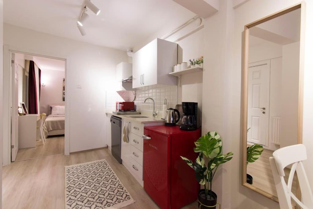 Fully Renovated 2BR Flat in Prime Location at Moda - 4