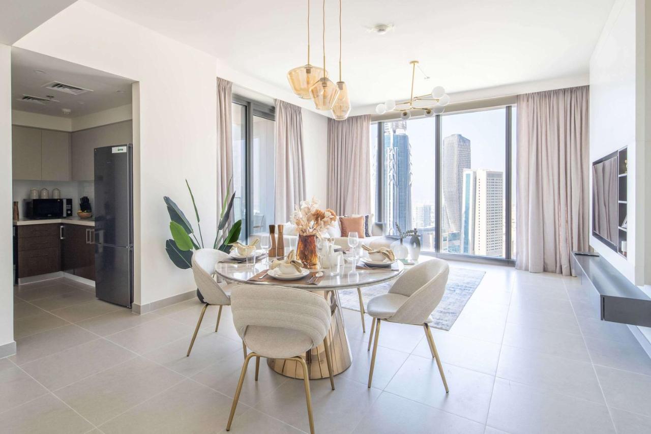 Frank Porter - Forte Tower 1 - 5