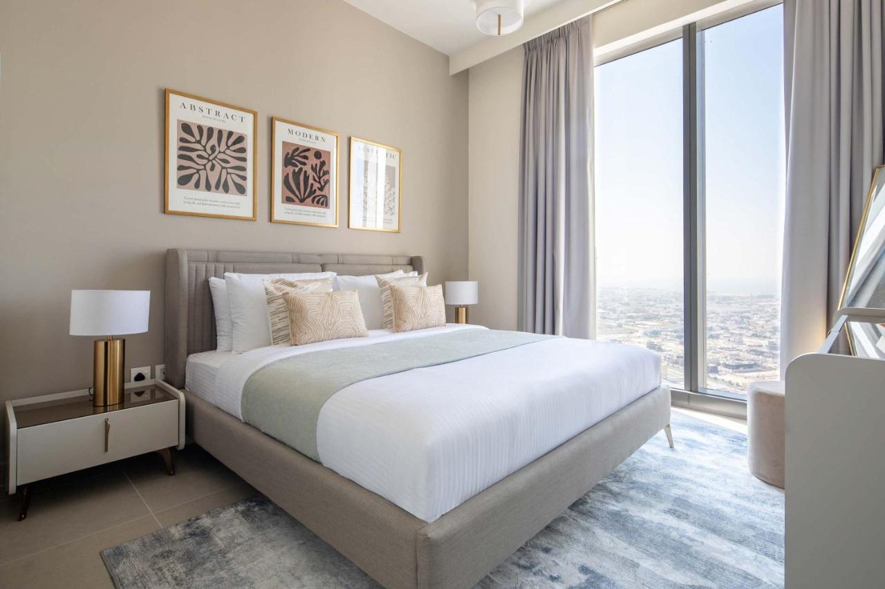 Frank Porter - Forte Tower 1 - 2