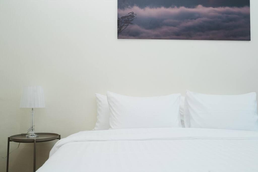 3BR Entire Home - Close to Train, Boat, IconSiam, Asiatique - 2