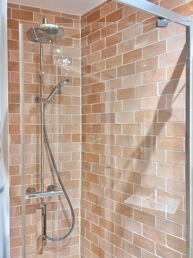 Canal St Martin Miss Dodu - 3