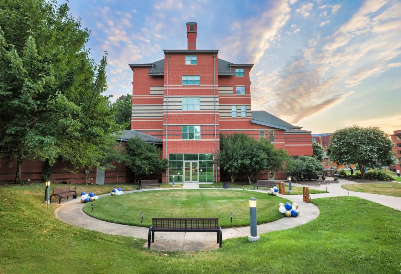 Kellogg Conference Hotel Capitol Hill at Gallaudet University — photo 9