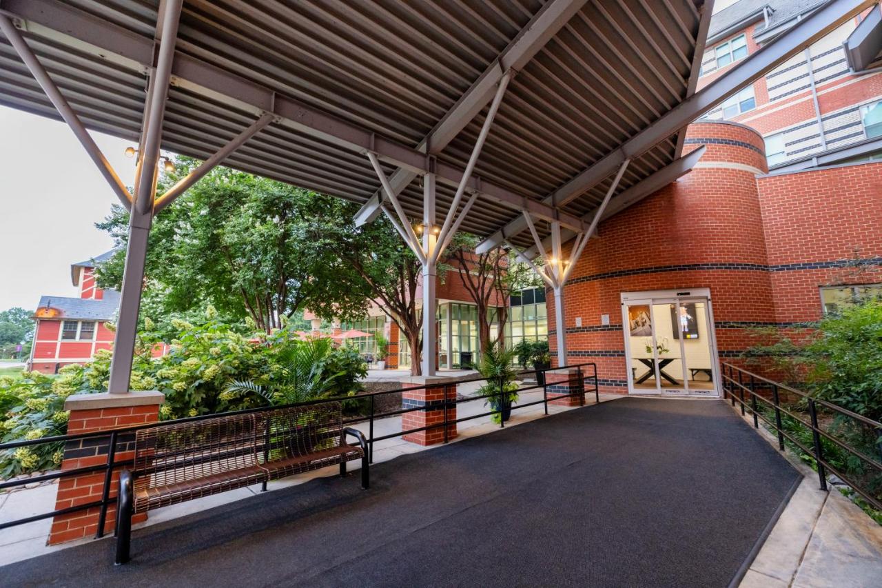 Kellogg Conference Hotel Capitol Hill at Gallaudet University — photo 11