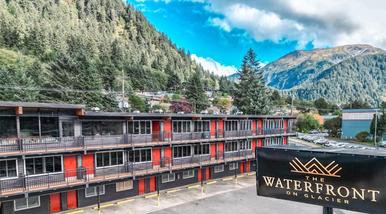 Image: Waterfront on Glacier