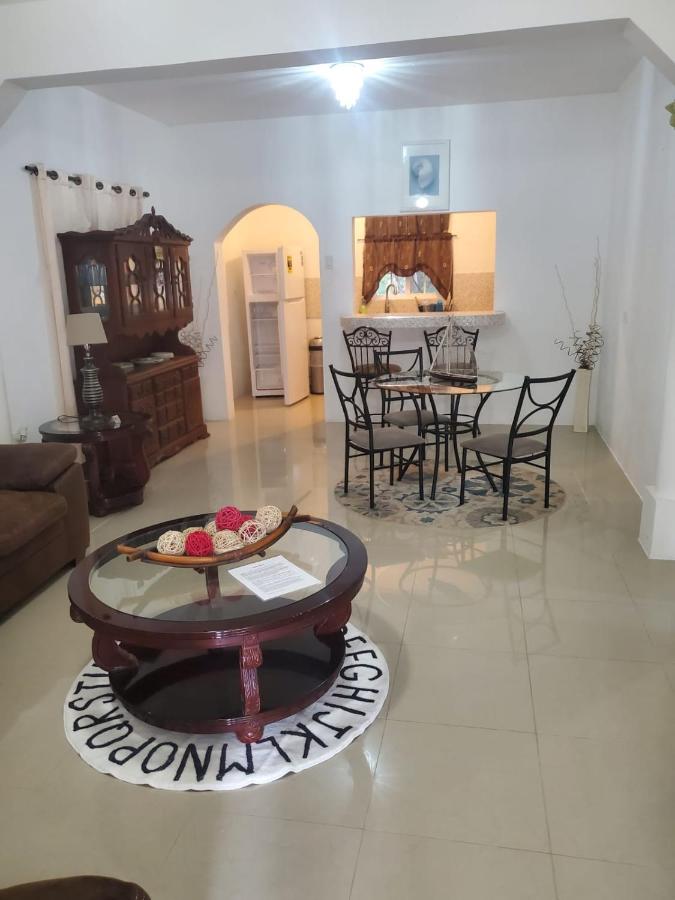 Comfy Guest Rooms - 4