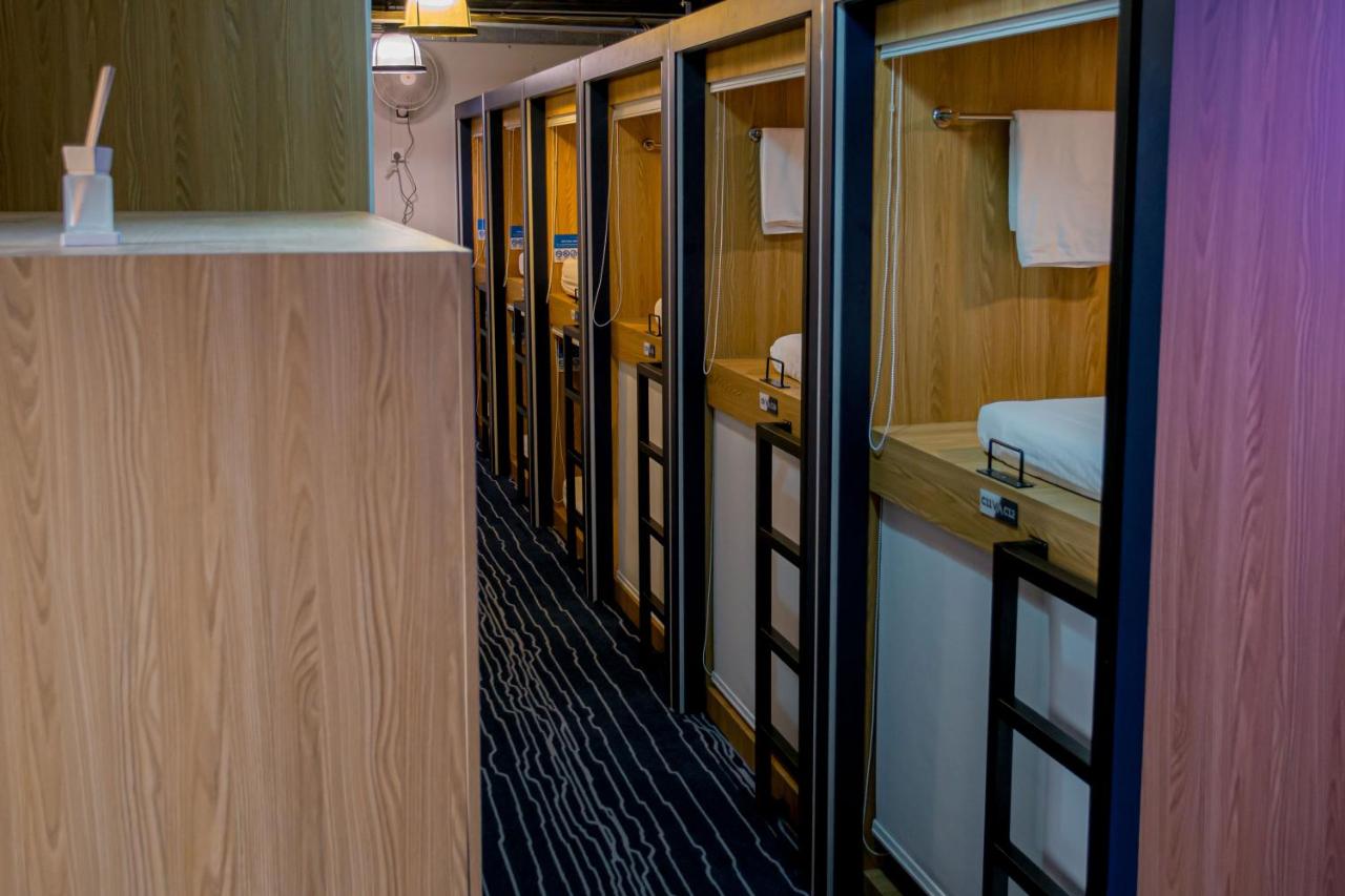 Bluewaters Female-Only Hostel - 3