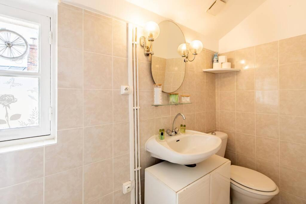 Heart of Saint-Germain only 3 minutes from the Amaizing Luxembourg Gardens - 5