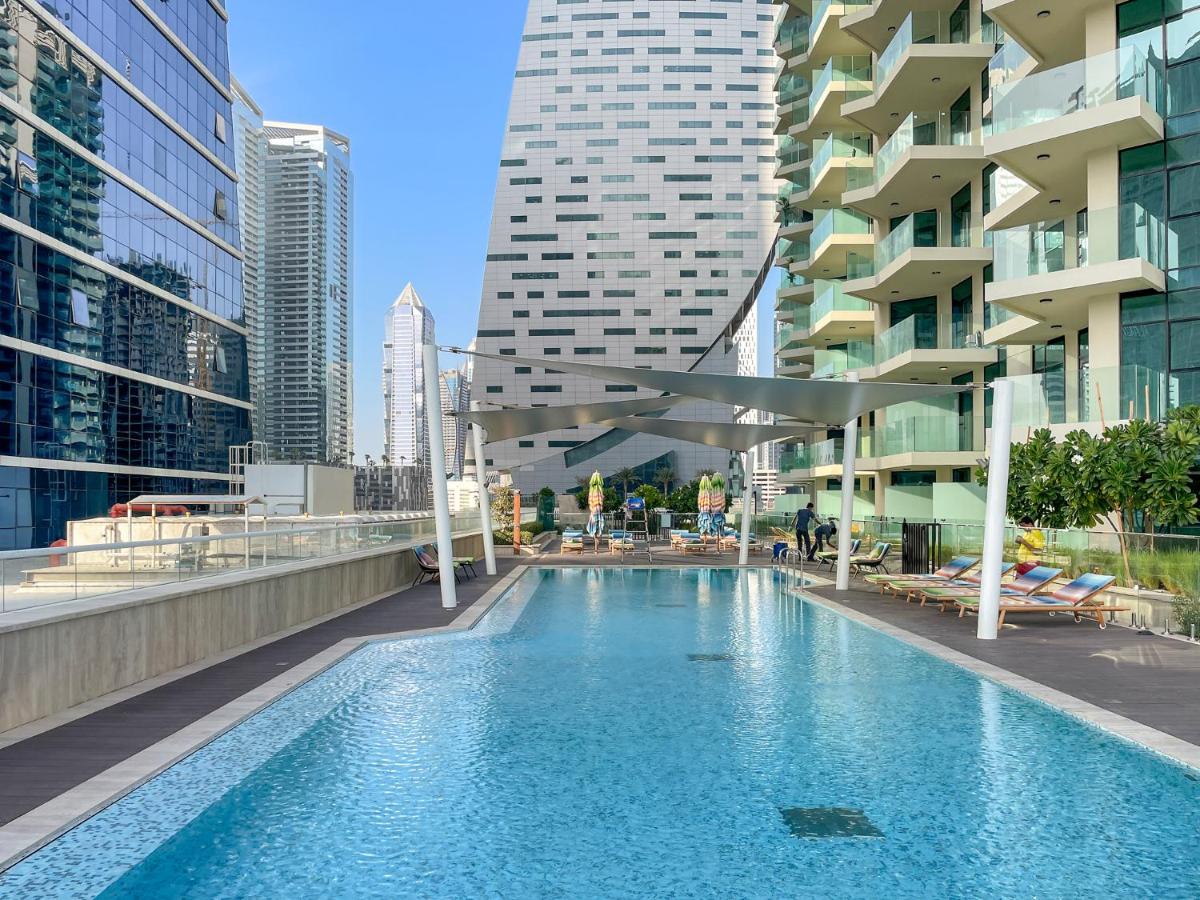 ALiving Classy 1BR I Near Burj Khalifa & Dubai Mall I Missoni Tower- 211 - 3