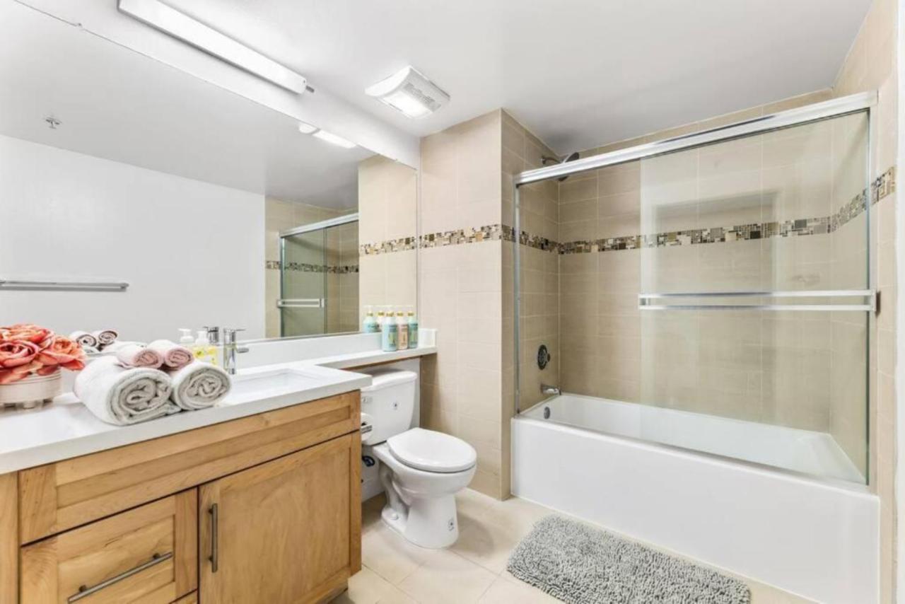 Beachside Studio, Walk to Santa Monica Beach & Pier I Free Parking! - 3