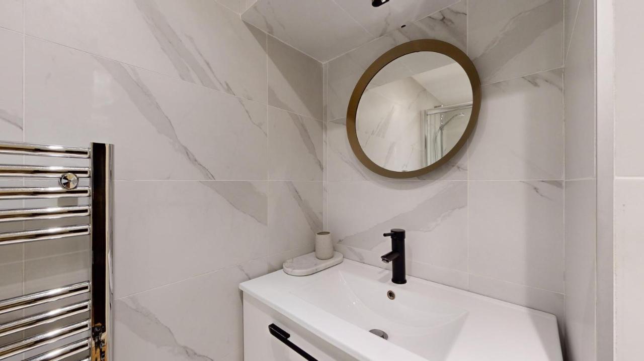 256 Suite Rosiers - Superb apartment in Paris. - 3