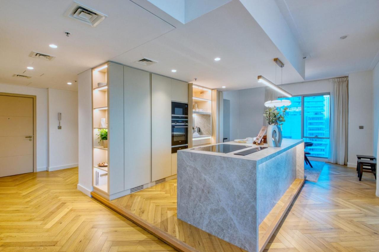 Marina Royale 3 Bedroom Apartment I Luxe Marina Harbour & Yacht Club Views I Nearby to a Beach I Free Pool, Gym, Wi-Fi and Parking I by Meerak - 5