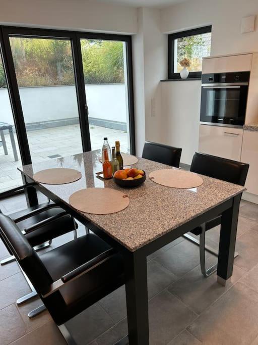 Charmante Einliegerwohnung im grünen Katzwang