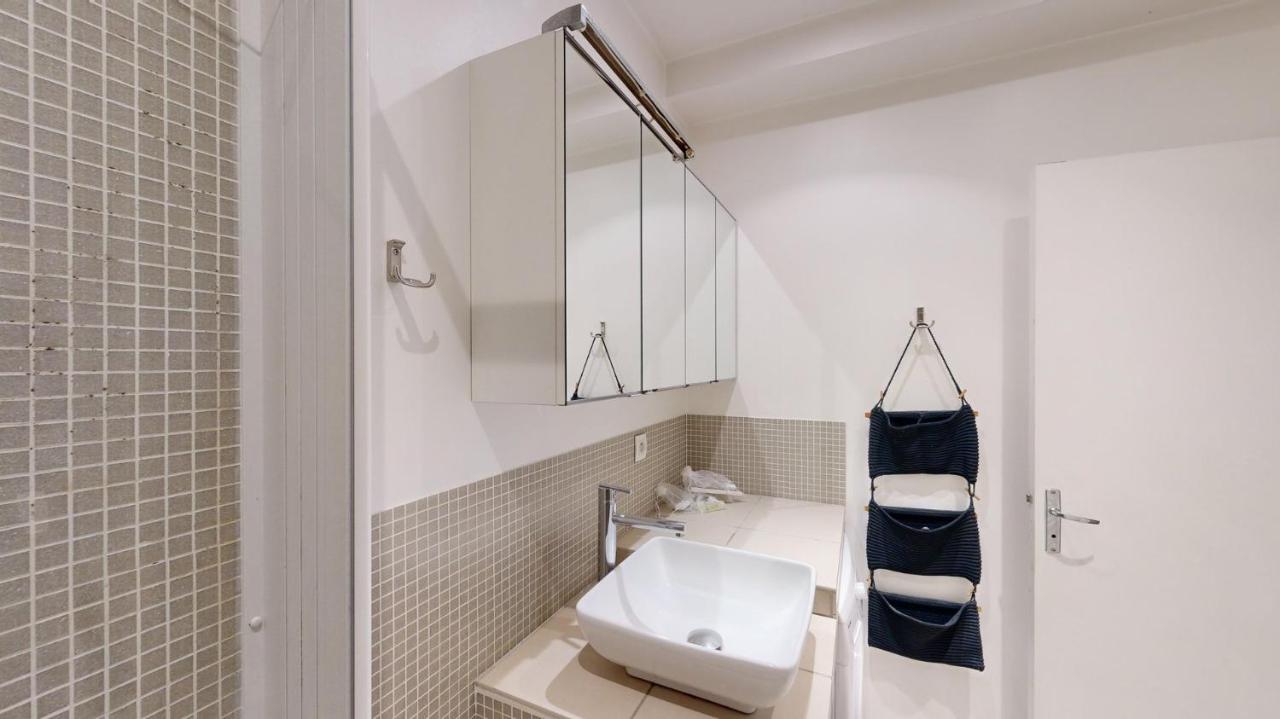 310 Suite Petit Nid Douillet Apartment in Paris - 4