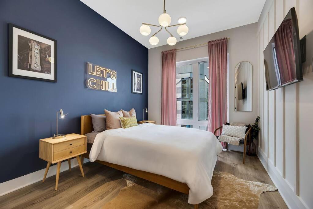 Johnny Cash on Main - 1 mile to DTNash - LUX - 2