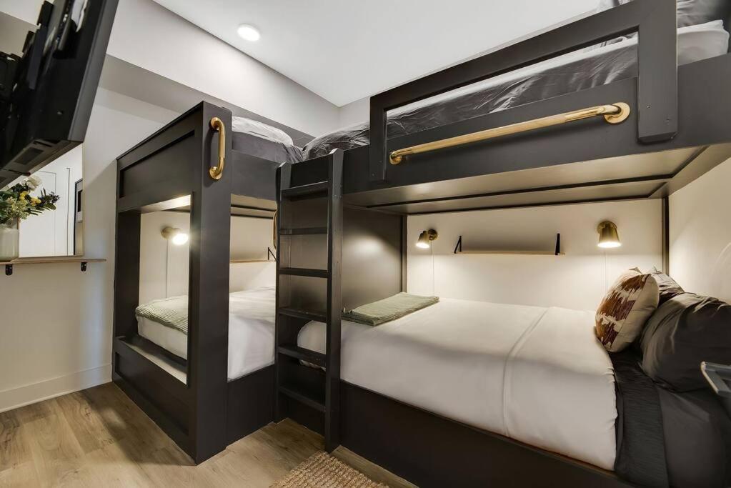 Johnny Cash on Main - 1 mile to DTNash - LUX - 3