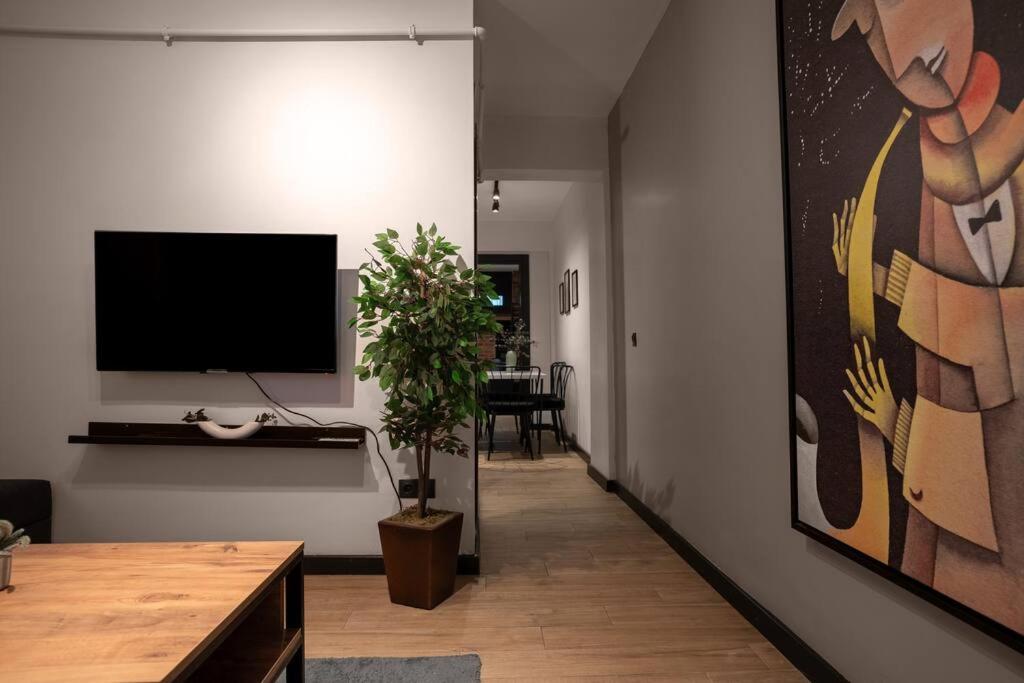 Spacious and Stylish 3BR w Private Garden - 5