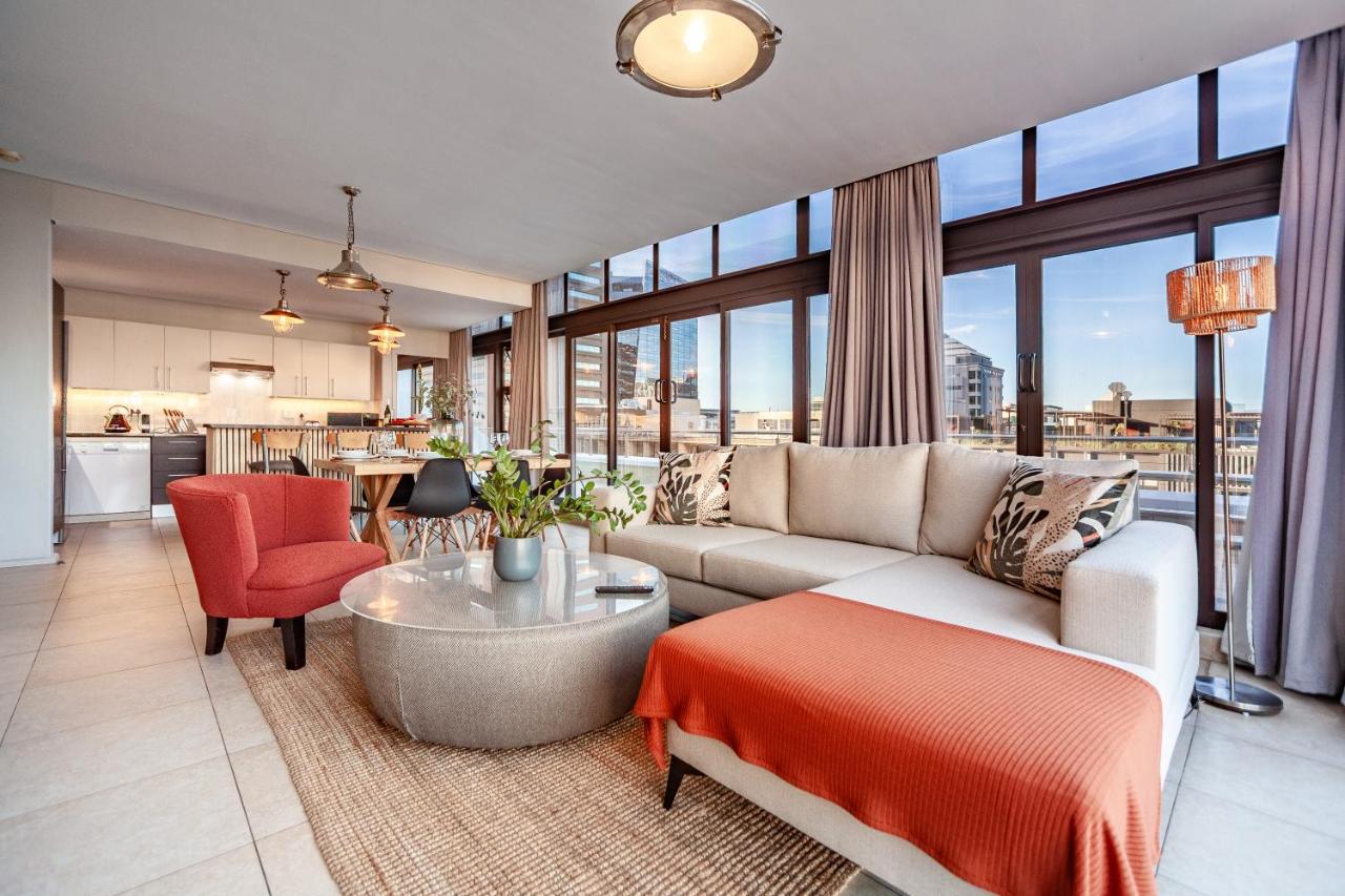 The Fountains Penthouse - 2