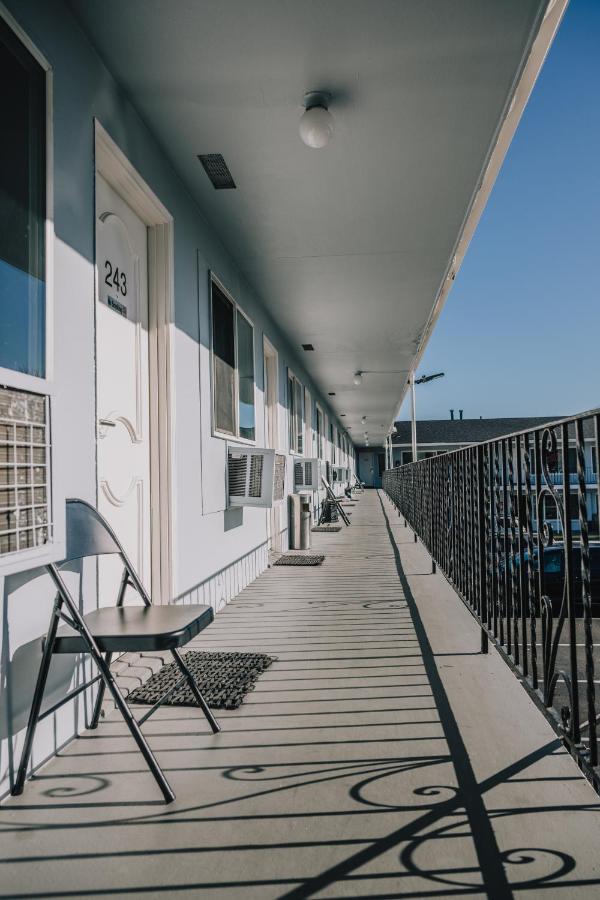 Hacienda Motel — photo 14