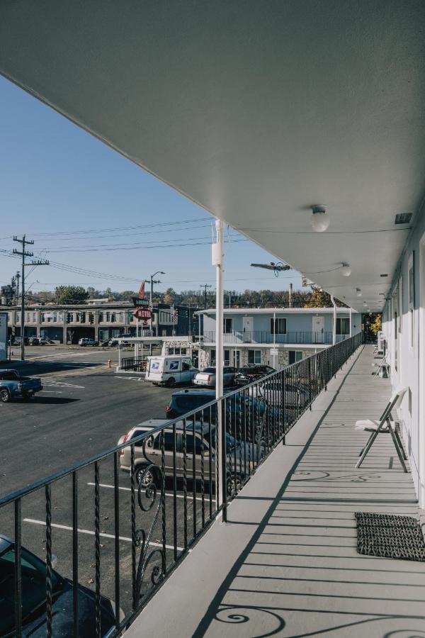Hacienda Motel — photo 13
