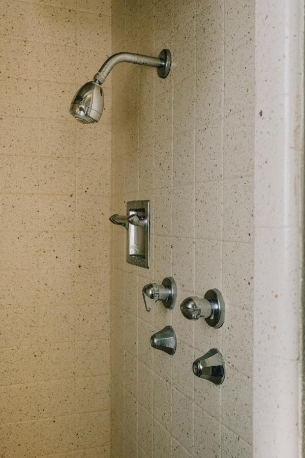 Hacienda Motel — photo 7