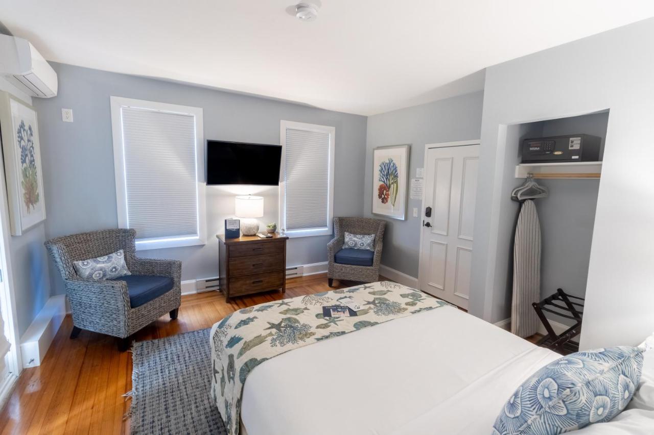 Town & Tide Inn — photo 3