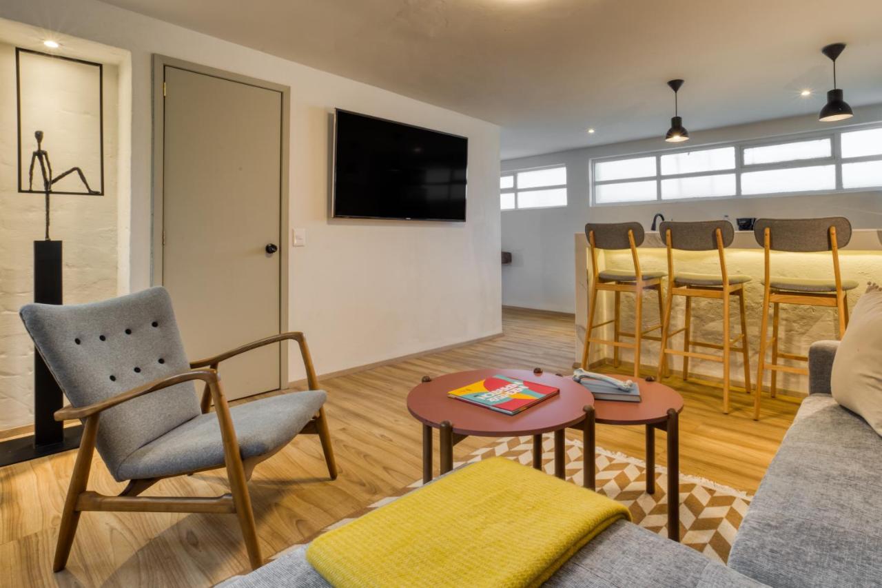 Comfy Apartment with Leafy Views by Tasman - 5