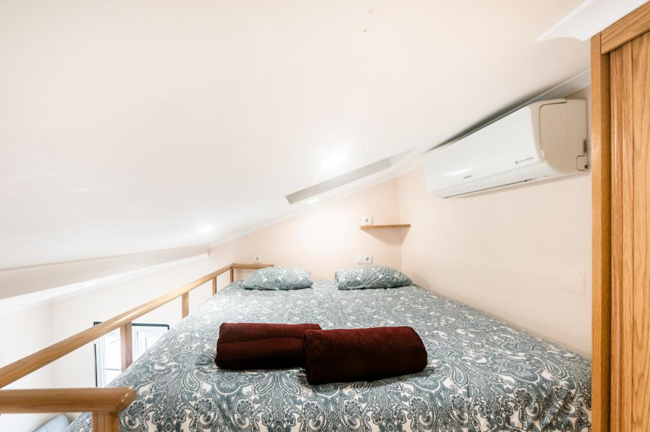 Cozy Yellow House Bairro Alto - 5