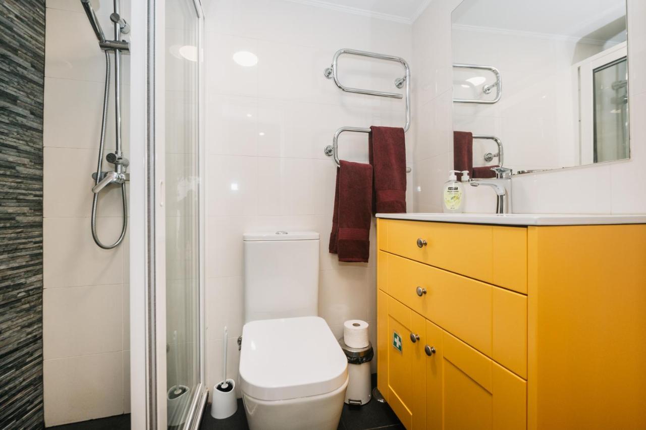 Cozy Yellow House Bairro Alto - 2