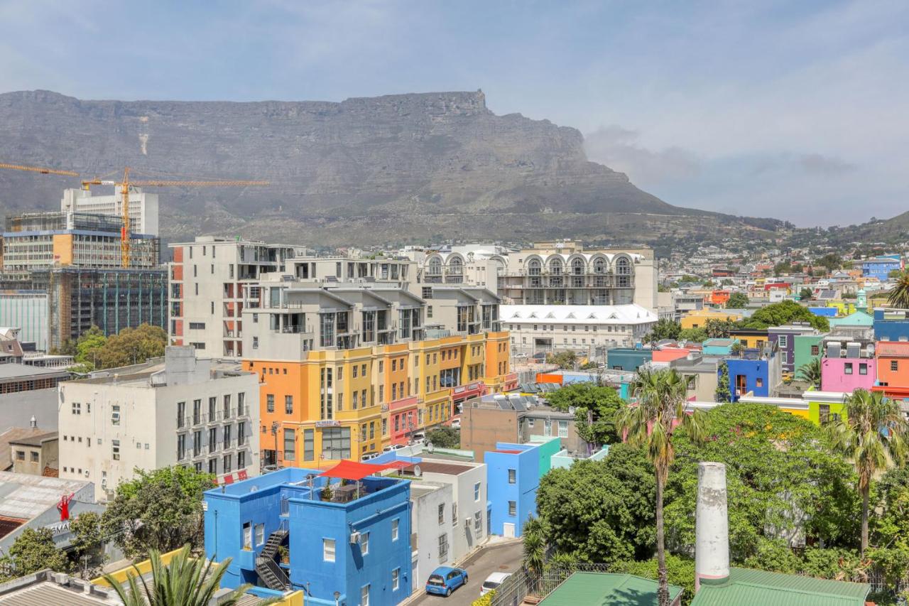 Always-Power Panoramic Mountain View Apartment - 4