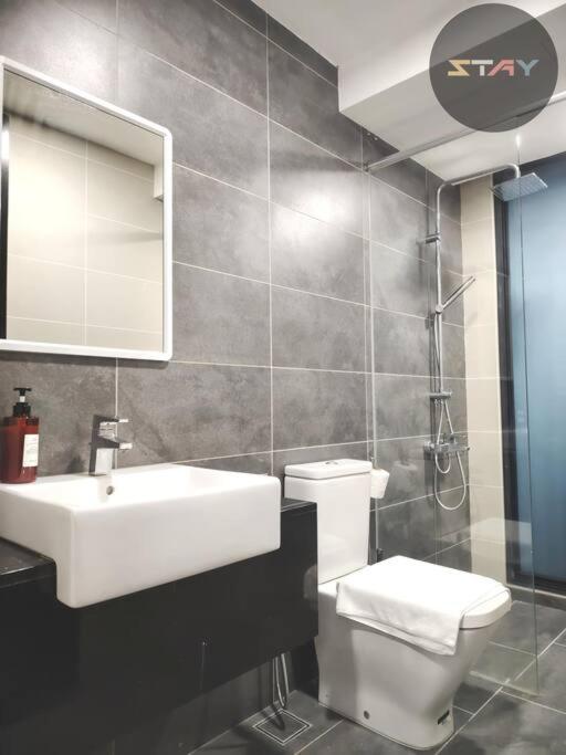 Almas Suites Cozy Stylish Studio by STAY - 5