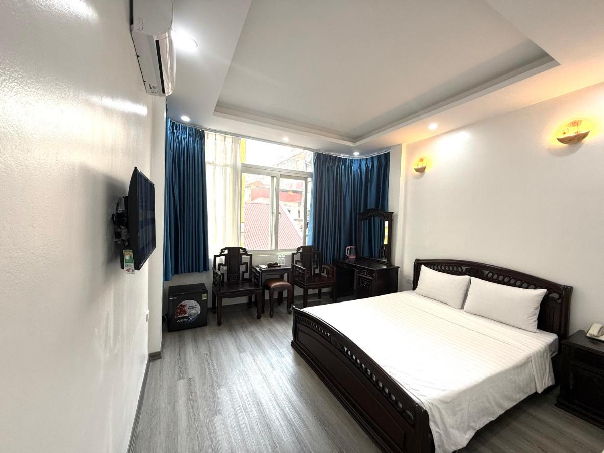 The Queen Hotel & Spa 2