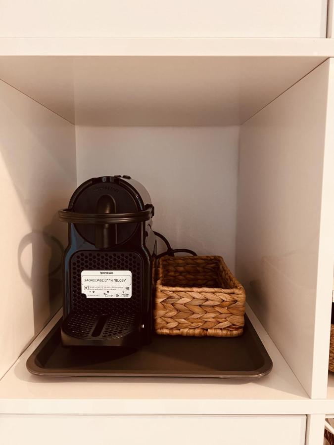 ONE Guest Place Master Bedroom near the Beach - 5