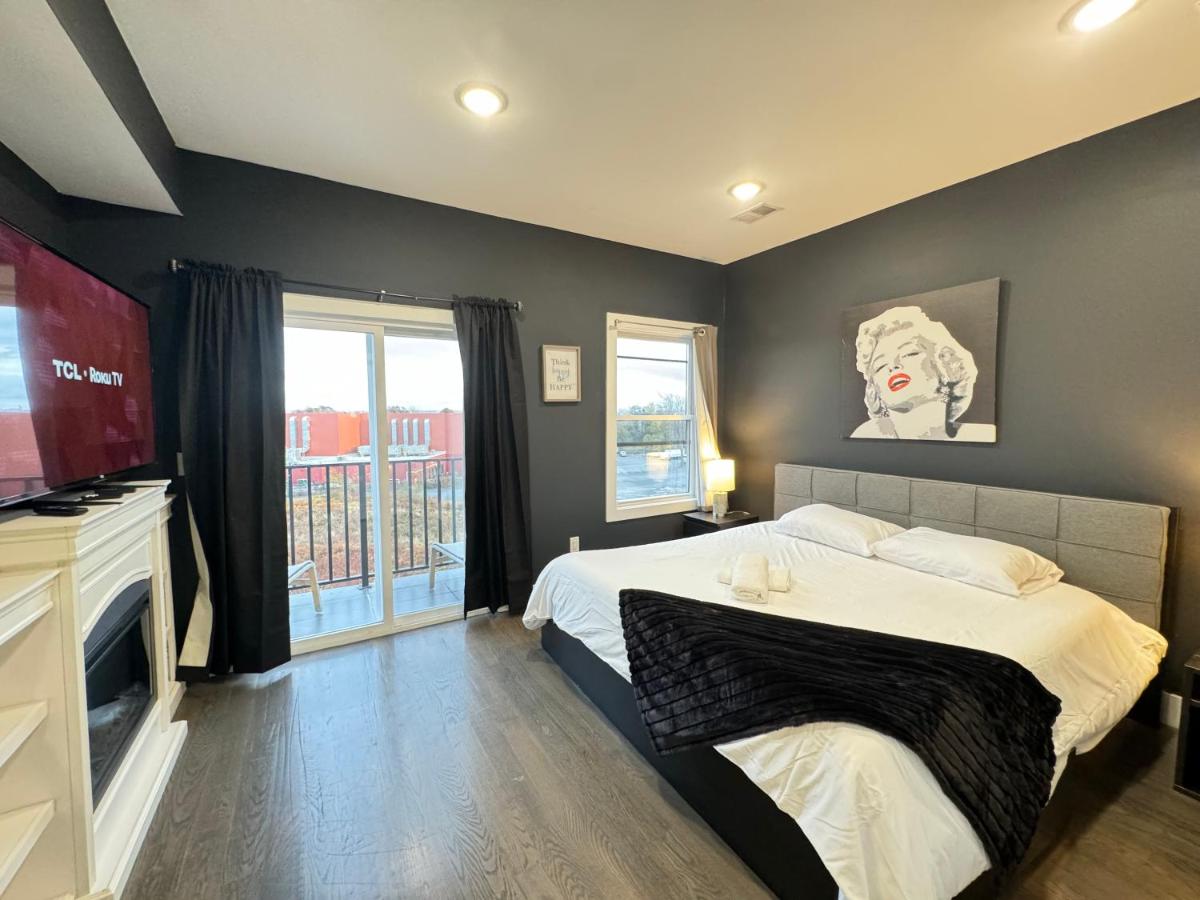 Stunning NYC rooftop views minutes away from NYC 2 bedroom 2 bath - 2