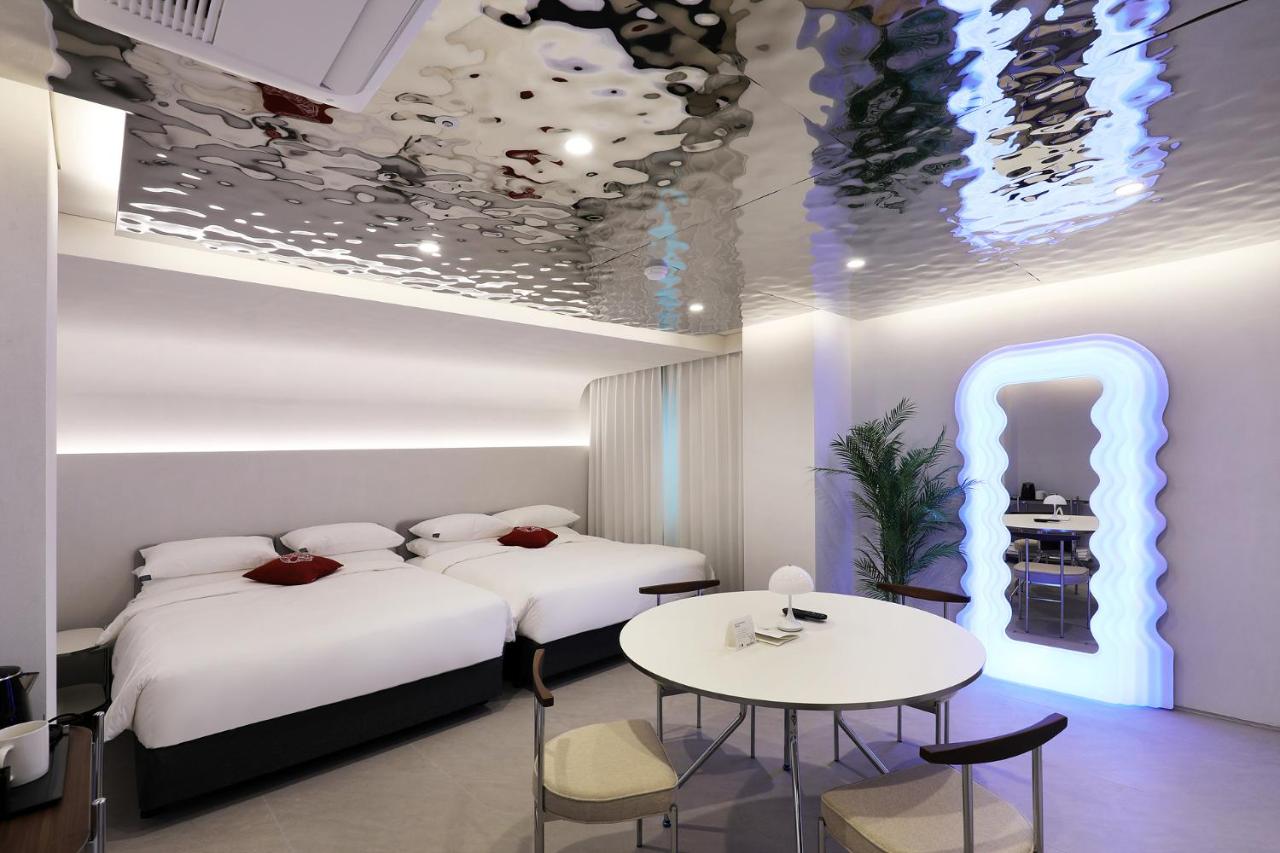 Seoul Inn Hotel by The Designers - 4