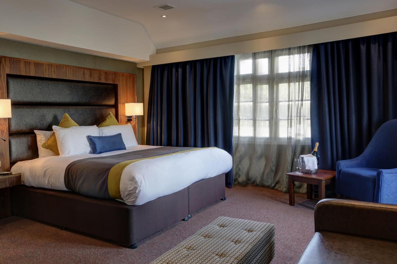 Frensham Pond Country House Hotel & Spa - Laterooms